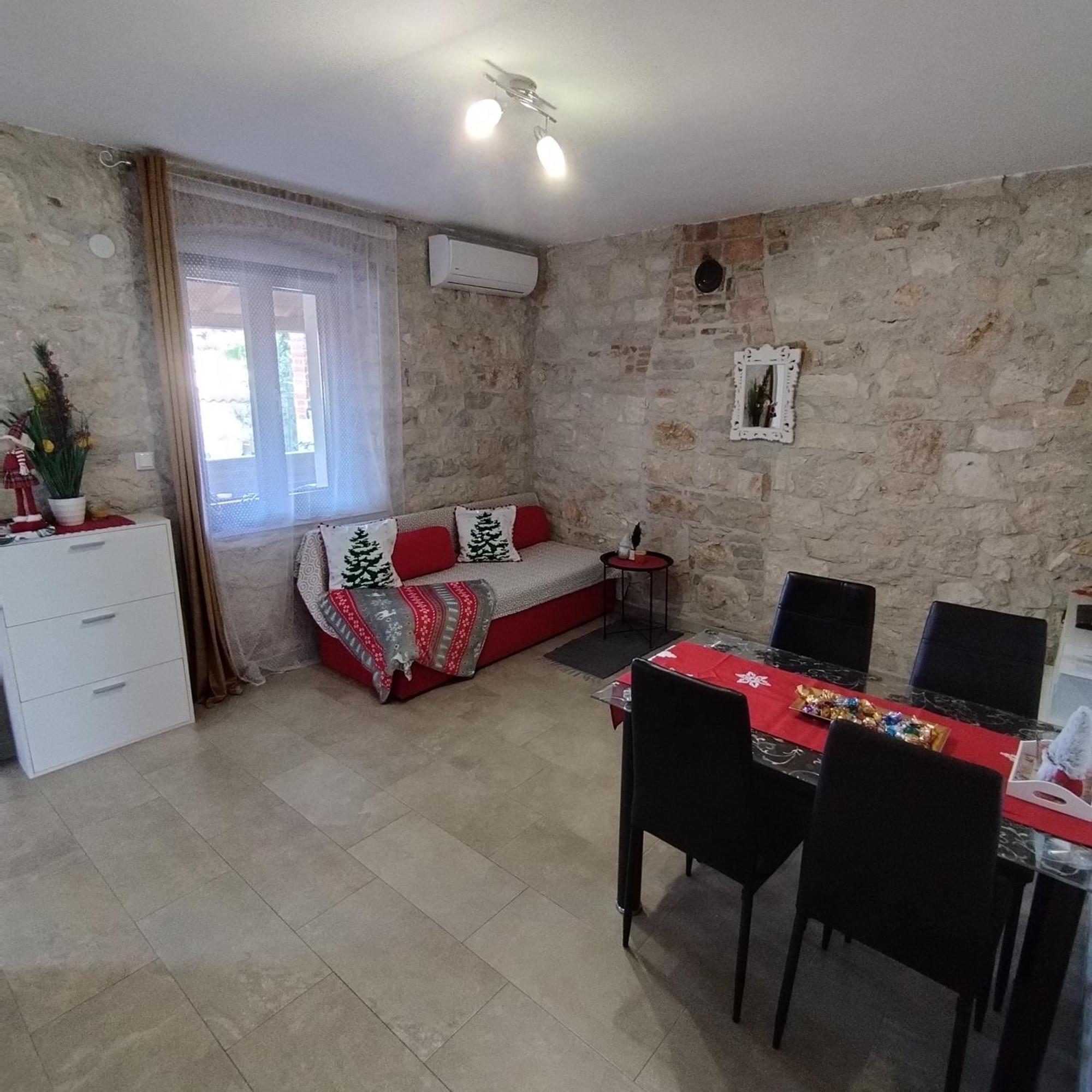 Apartmani Memic 100 M Do Plaze, Apartments Memic Only 100M From Beach Poreč Exterior foto