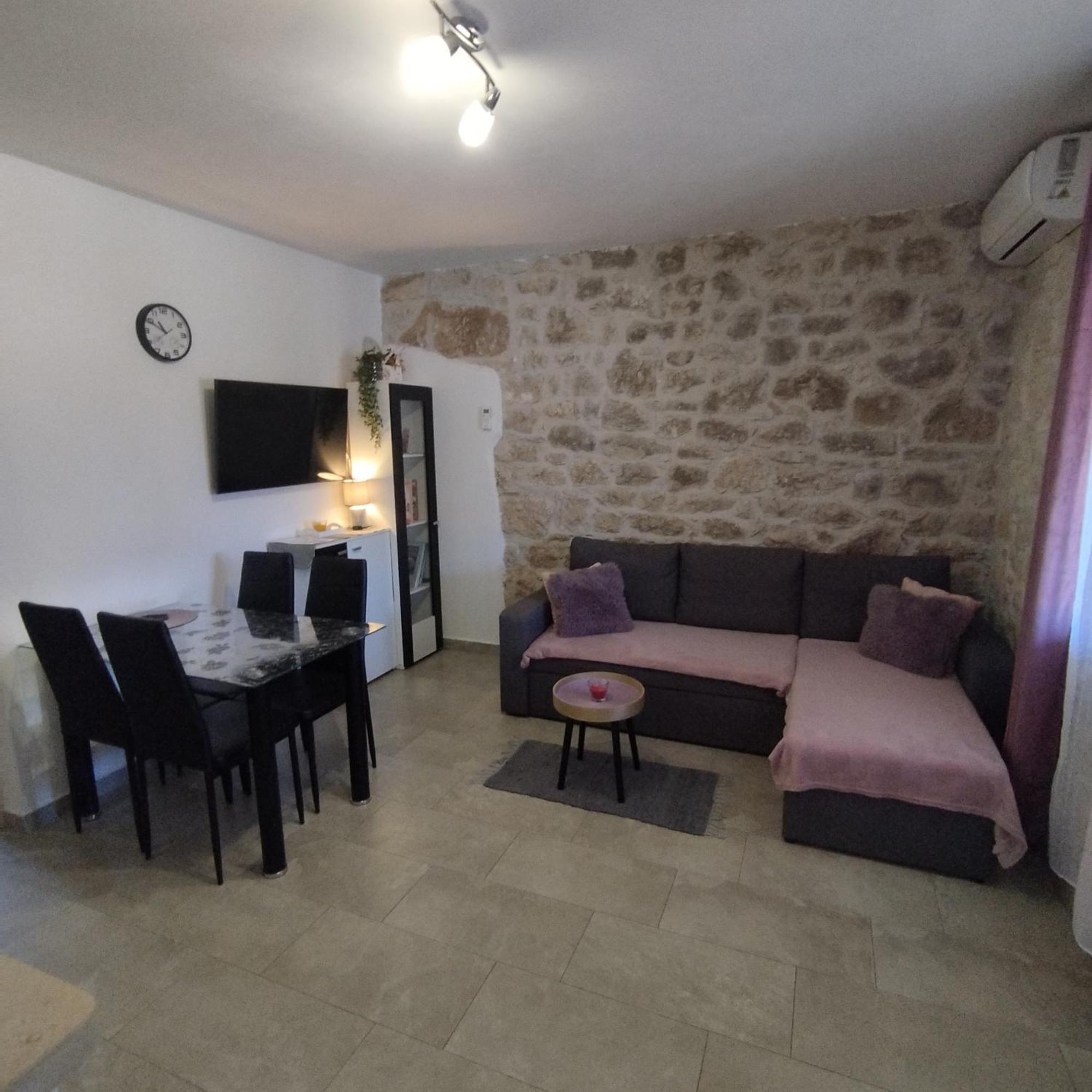 Apartmani Memic 100 M Do Plaze, Apartments Memic Only 100M From Beach Poreč Exterior foto